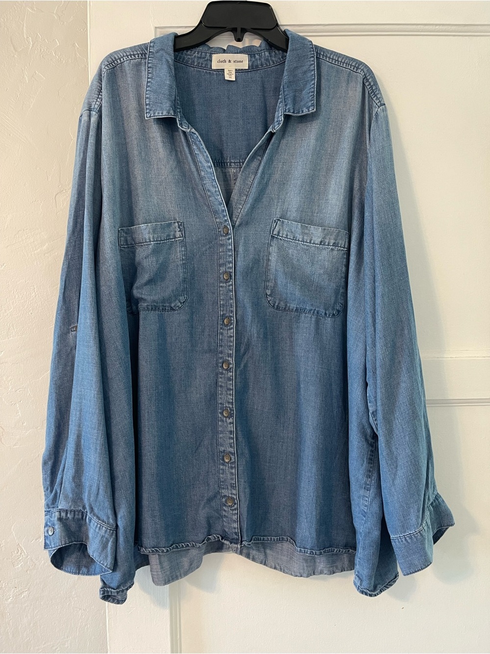 Cloth & Stone Chambray Button-Up Shirt - Blue - Picture 2 of 5